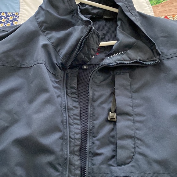 Gently Used Men’s Jacket - Picture 4 of 6